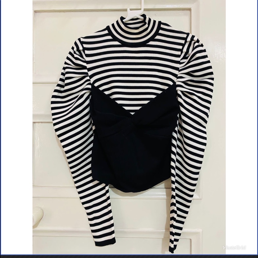 Zara Black and White Rib Top with Puff Sleeve - Picture 3 of 6